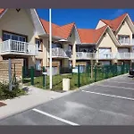 Apartamento Les Appt Bord De Avec Balcon