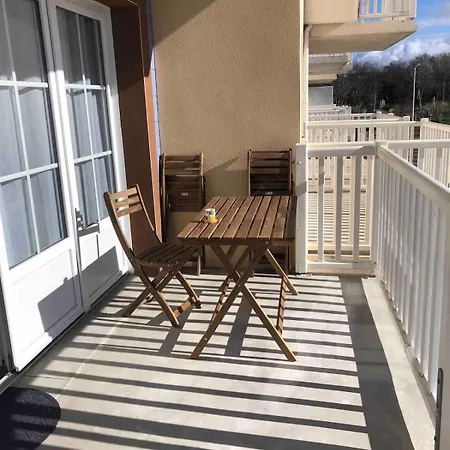 Les Appt Bord De Avec Balcon Camiers