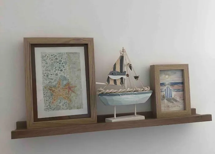 Les Appt Bord De Avec Balcon Appartamento